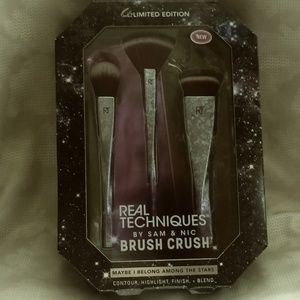 Real Techniques Brush Crush Set